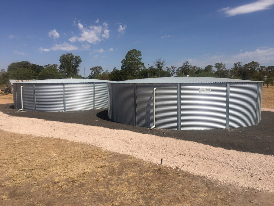 Westmar Rhino water tanks