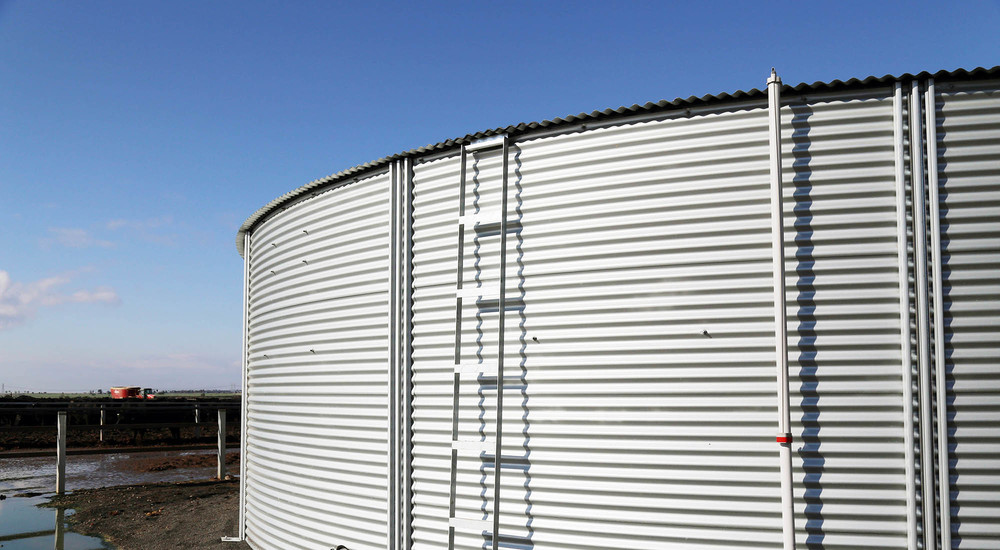 Jalna Feedlot Water Tank Close Up